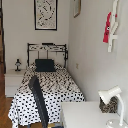 Appartement Carmen'S Apartment In Oviedo *